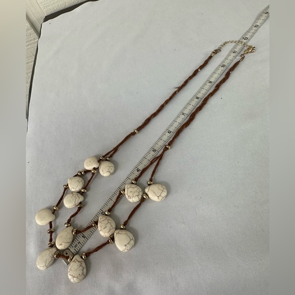 Double row drippy marble style stone necklace - Picture 3 of 4